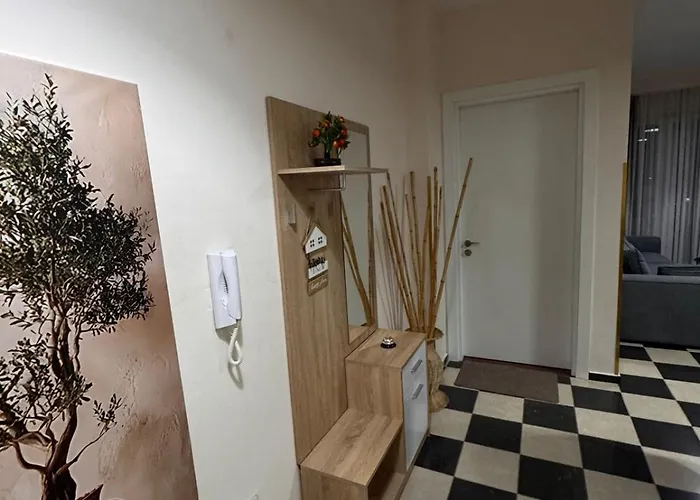 Global Guest Apartment Shkoder 公寓